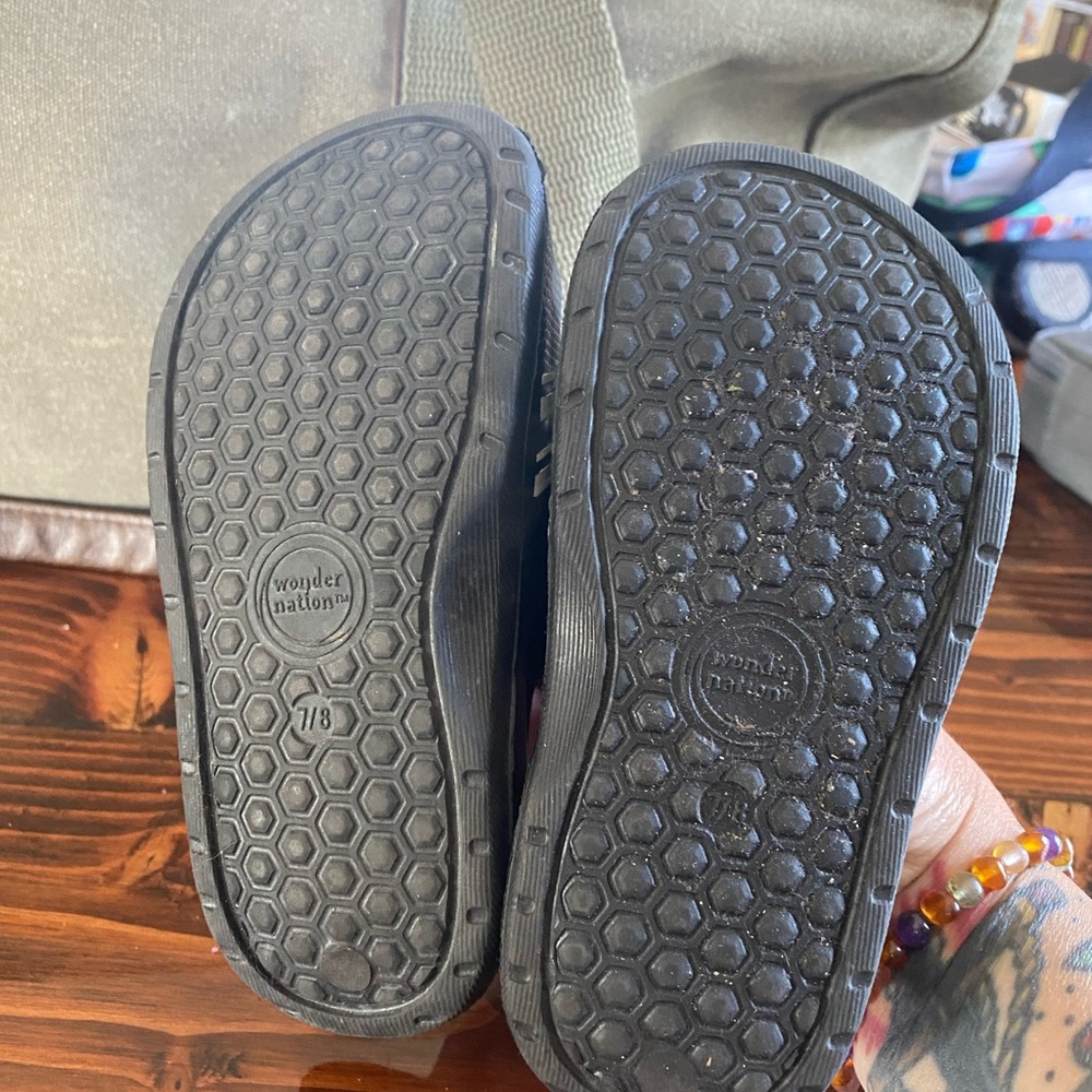👟 Toddler slides - Picture 3 of 4